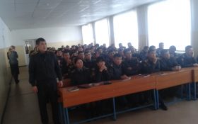 (Рус) Слушателям республиканского учебного центра (РУЦ) МВД Кыргызской Республики проведена лекция по предупреждению пыток и других жестоких обращениях и наказаниях.