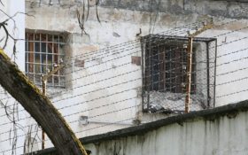 Национальный центр по предупреждению пыток посетил Сапара Исакова и других заключенных в СИЗО-1 г.Бишкек