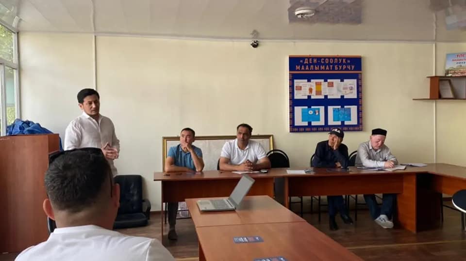 Представители МТУ «Курманжан Датка» г. Ош провели просветительскую беседу с жителями города