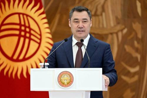 Награждение директора НЦПП Почетной грамотой Кыргызской Республики
